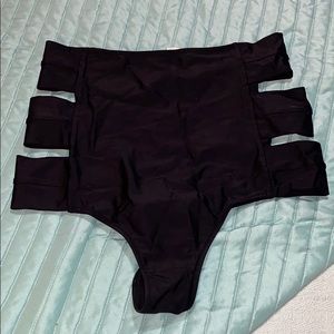 Highwaisted super cheeky bikini bottoms